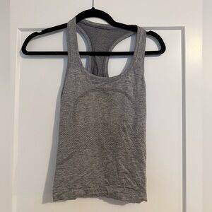 Lululemon swiftly tech racerback race length tank top 2.0